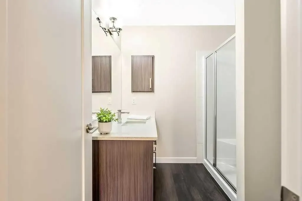10 Westpark Link SW Calgary AB T3H 0Y5