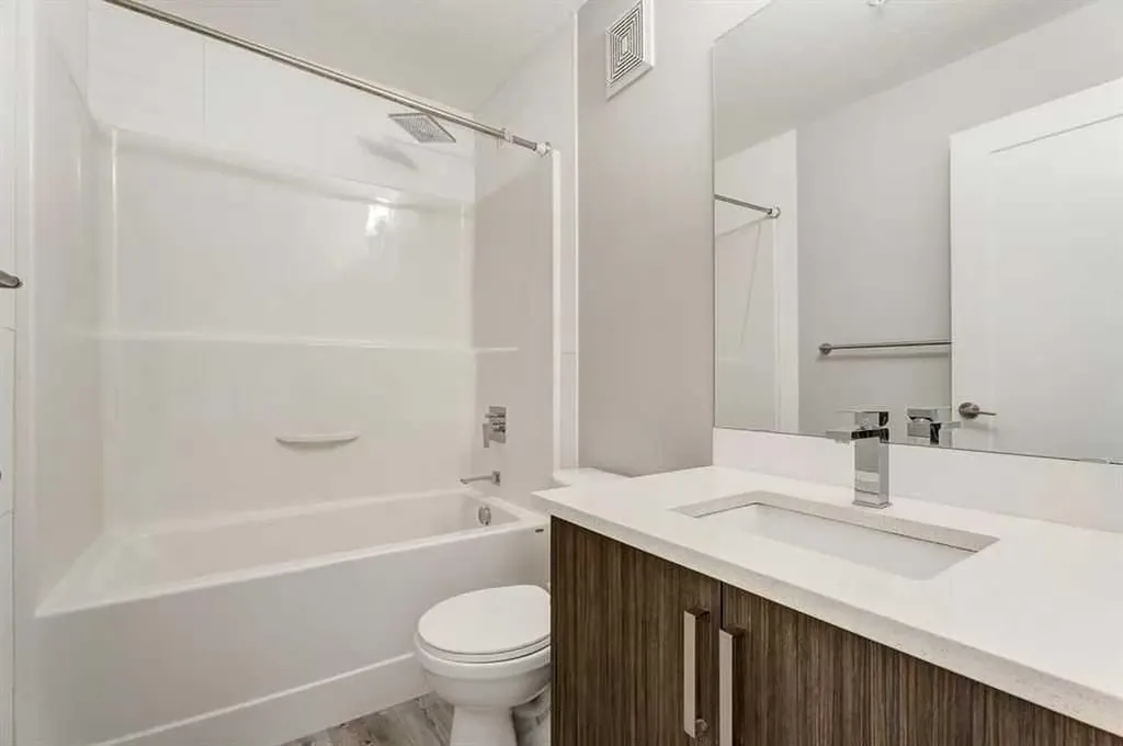10 Westpark Link SW Calgary AB T3H 0Y5