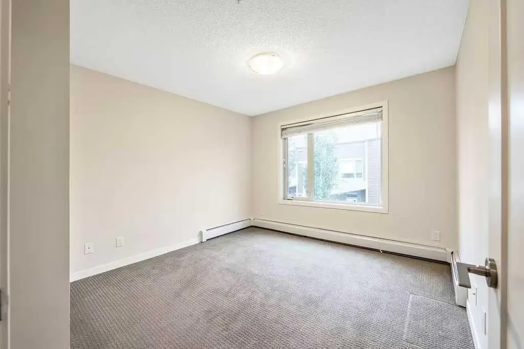10 Westpark Link SW Calgary AB T3H 0Y5
