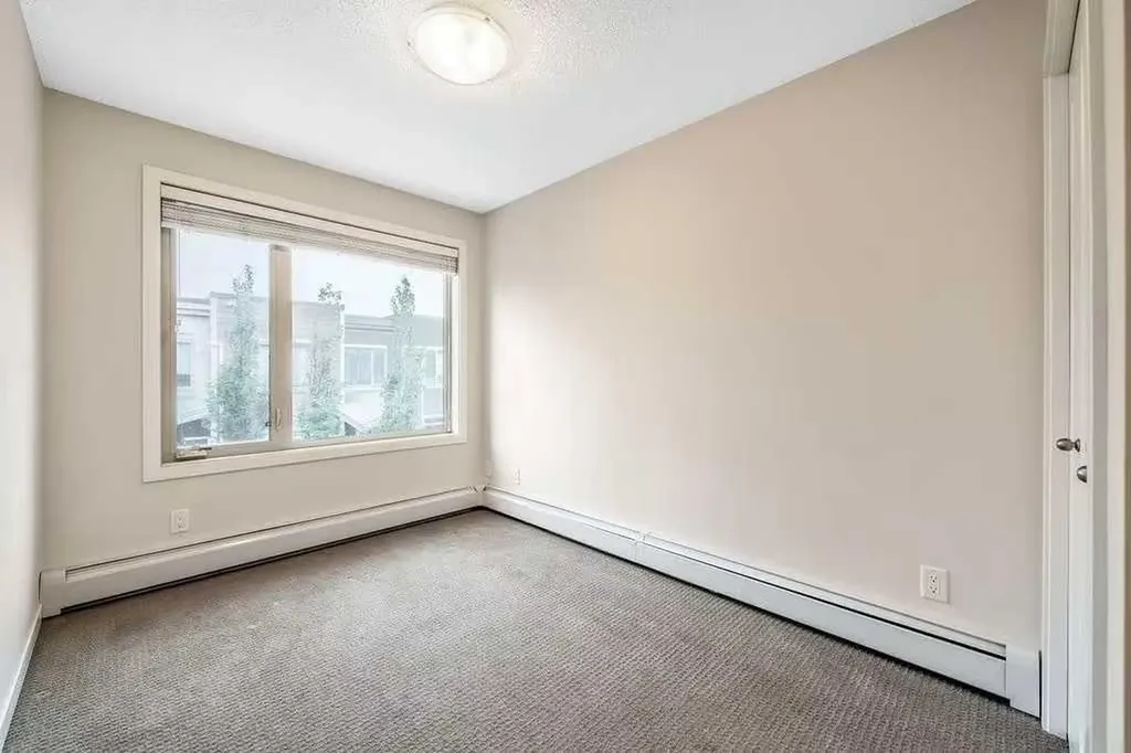 10 Westpark Link SW Calgary AB T3H 0Y5
