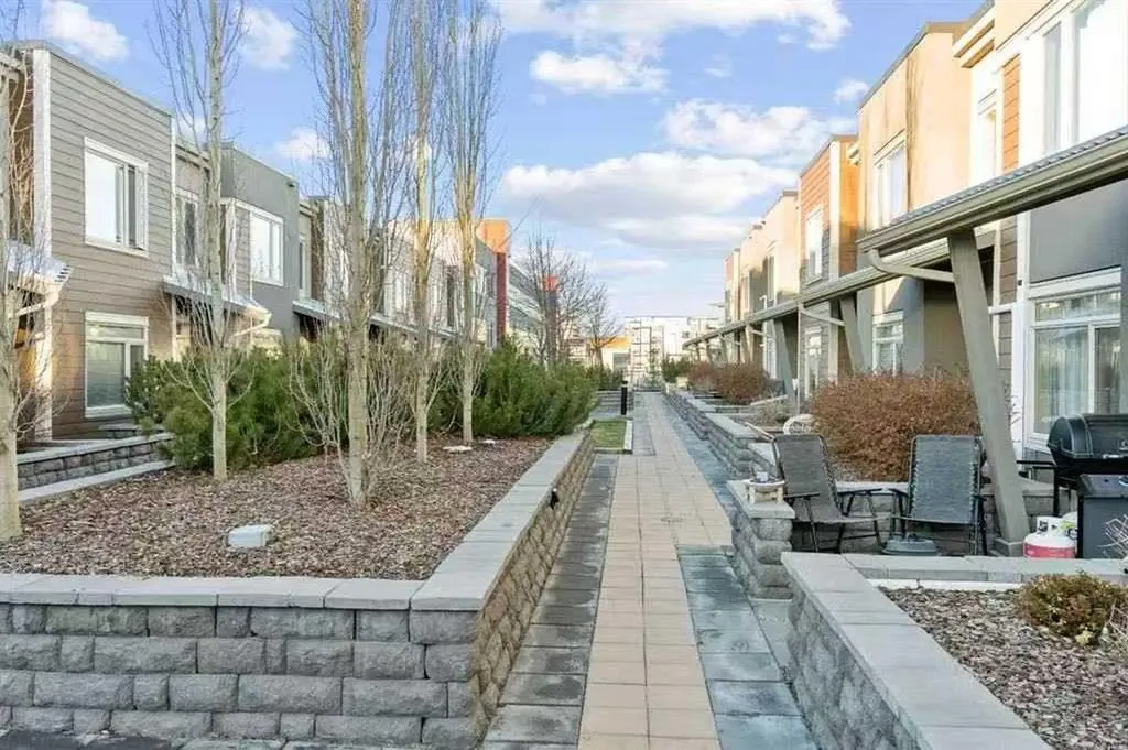 10 Westpark Link SW Calgary AB T3H 0Y5