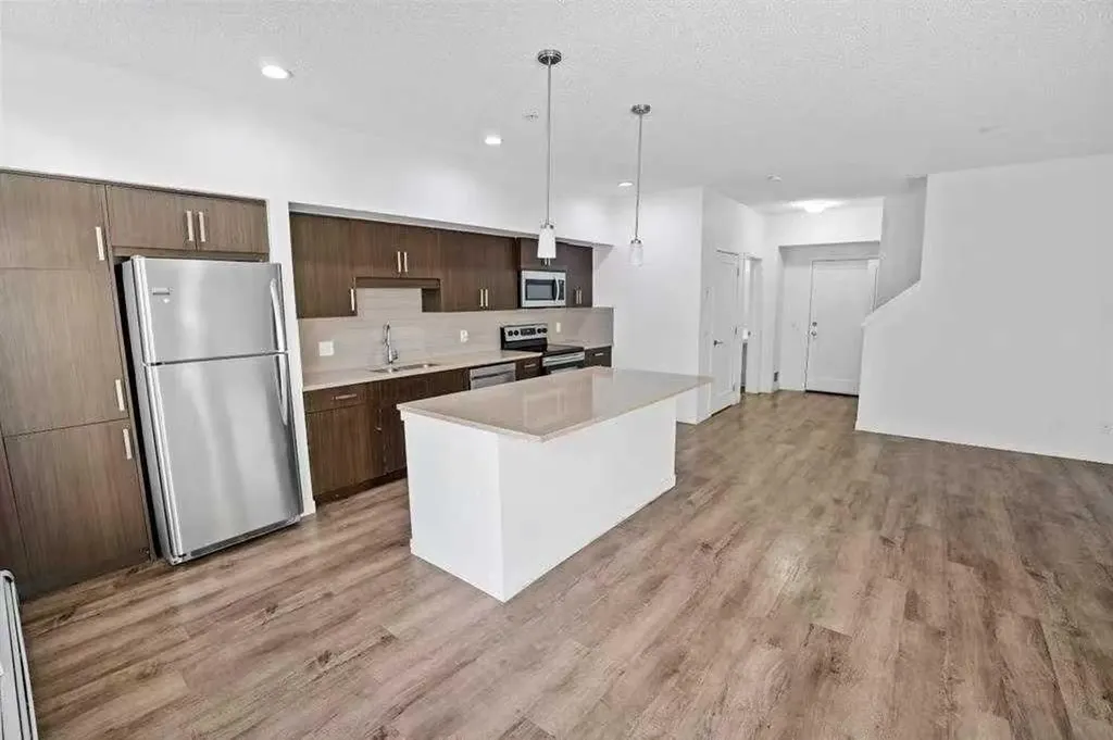 10 Westpark Link SW Calgary AB T3H 0Y5
