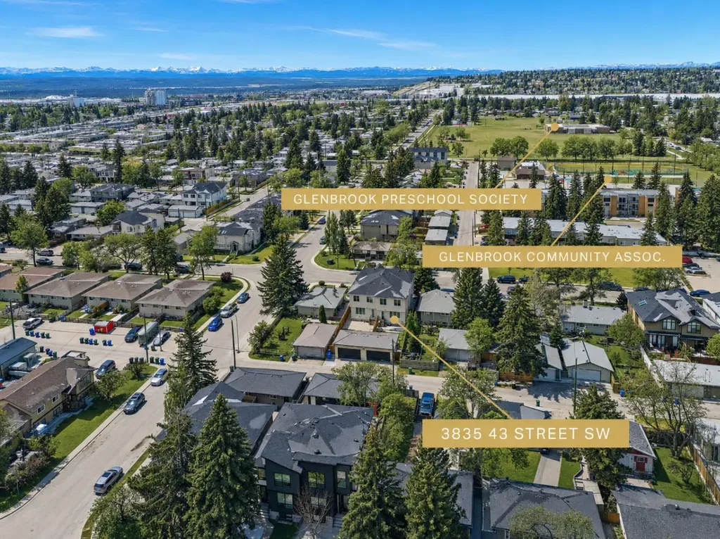 3536 43 Street SW Calgary AB T3E 3P5
