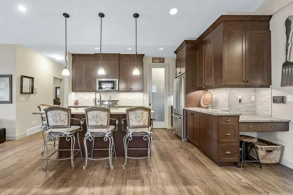 444 Seclusion Valley Drive NE Diamond Valley AB T0L 2A0