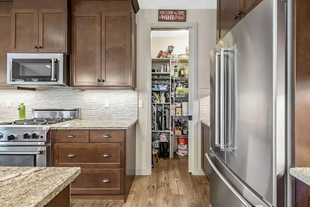 444 Seclusion Valley Drive NE Diamond Valley AB T0L 2A0