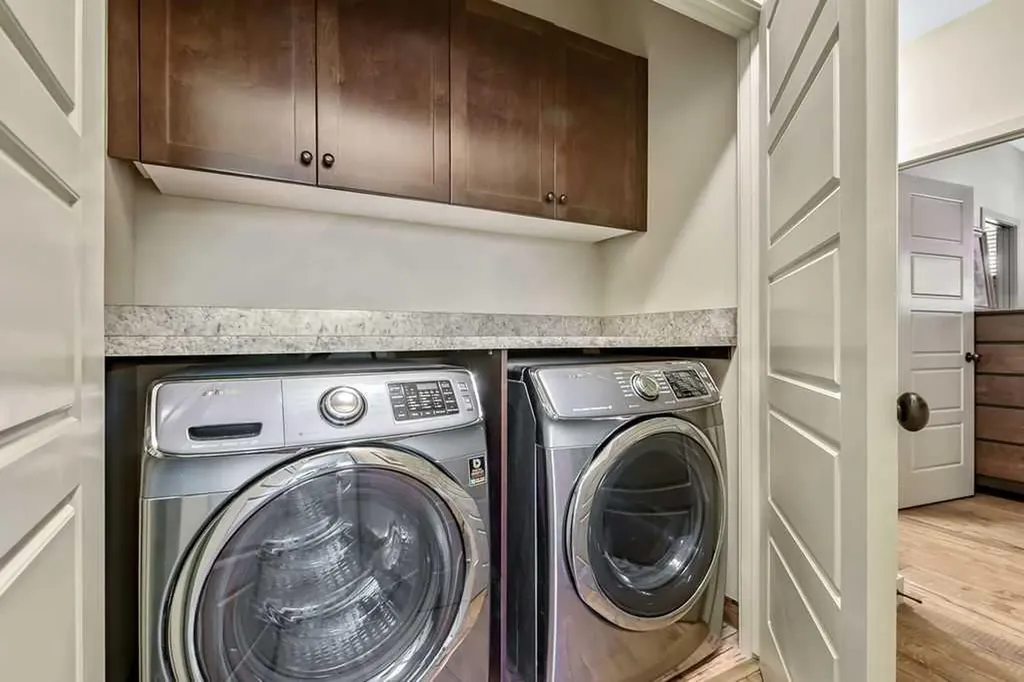 444 Seclusion Valley Drive NE Diamond Valley AB T0L 2A0