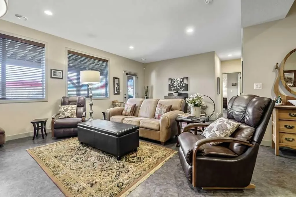 444 Seclusion Valley Drive NE Diamond Valley AB T0L 2A0