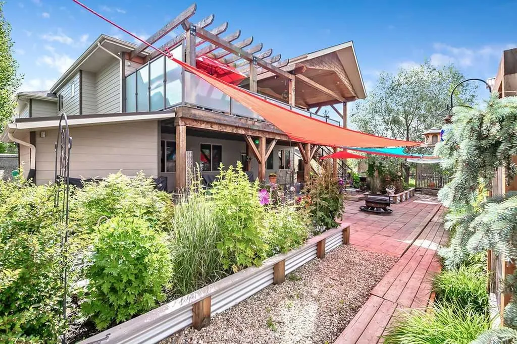 444 Seclusion Valley Drive NE Diamond Valley AB T0L 2A0