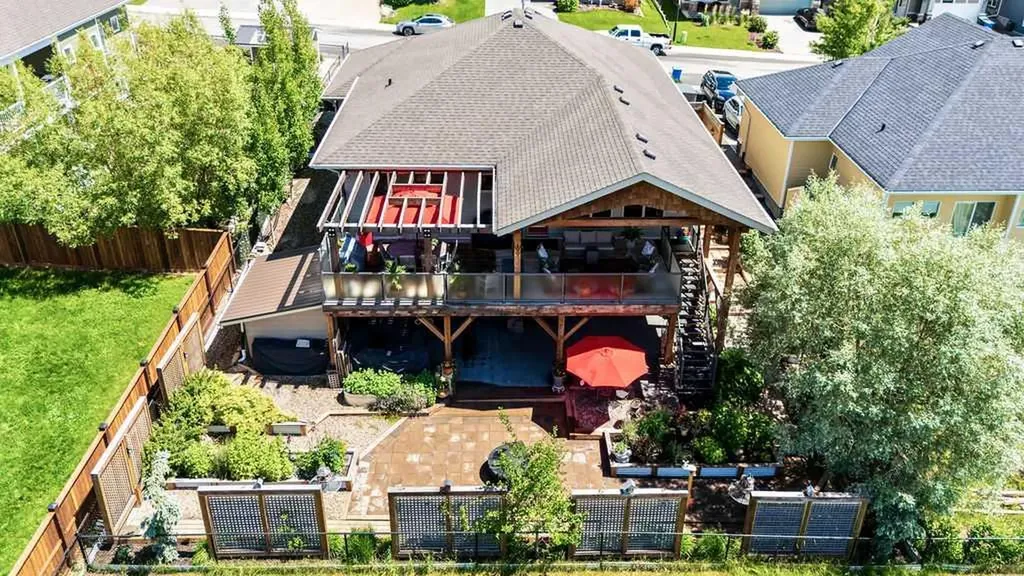 444 Seclusion Valley Drive NE Diamond Valley AB T0L 2A0