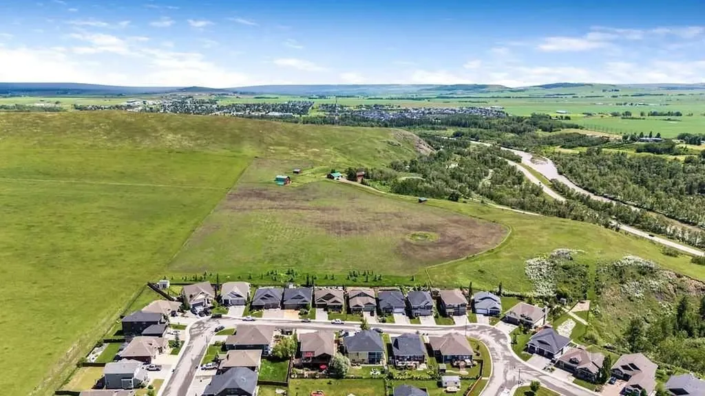 444 Seclusion Valley Drive NE Diamond Valley AB T0L 2A0