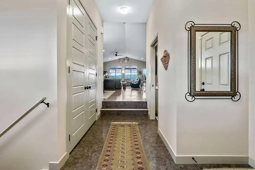 444 Seclusion Valley Drive NE Diamond Valley AB T0L 2A0
