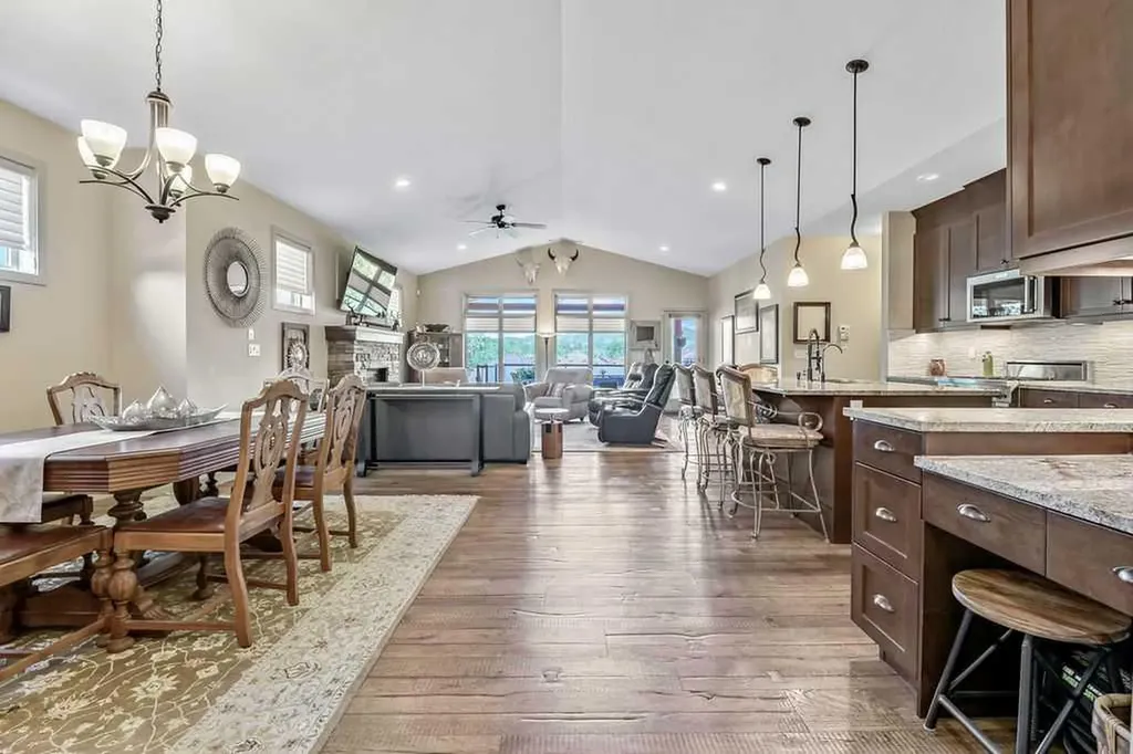 444 Seclusion Valley Drive NE Diamond Valley AB T0L 2A0