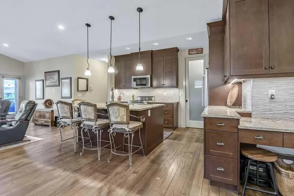 444 Seclusion Valley Drive NE Diamond Valley AB T0L 2A0