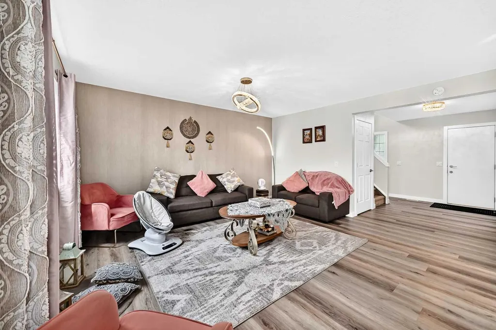 7230 Laguna Way NE Calgary AB T1Y 7B9