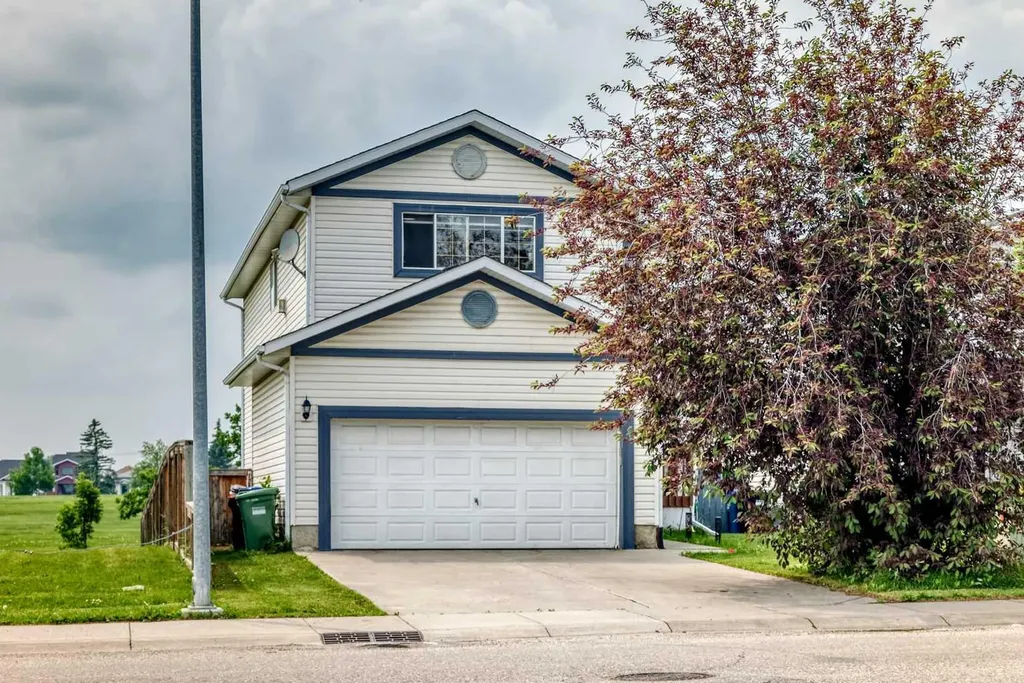 7230 Laguna Way NE Calgary AB T1Y 7B9