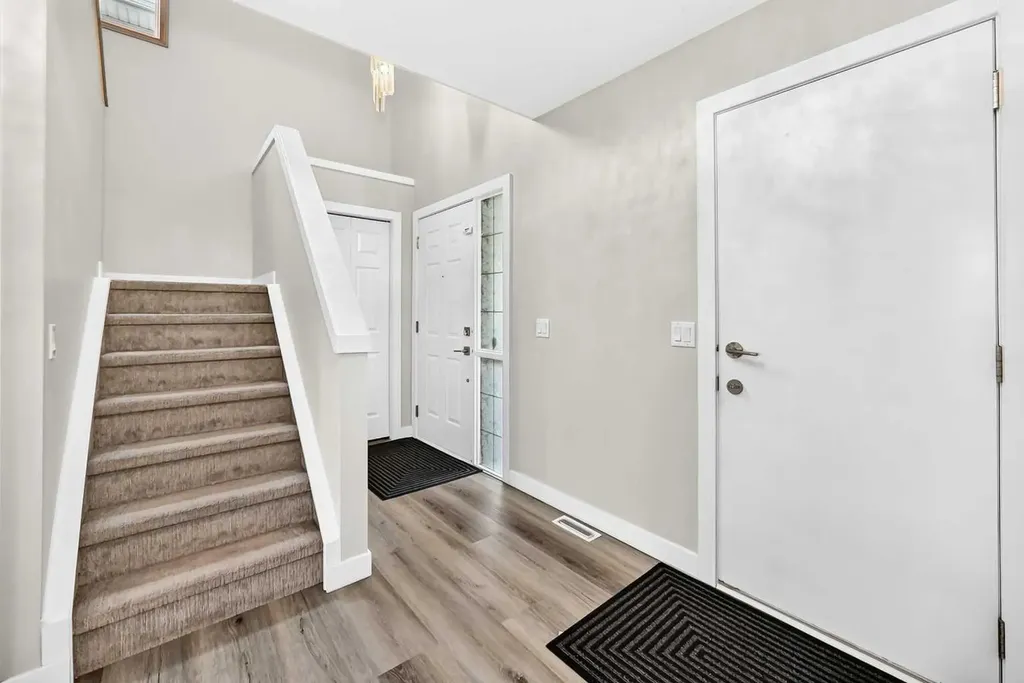 7230 Laguna Way NE Calgary AB T1Y 7B9