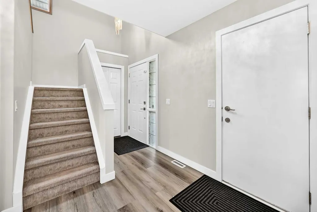 7230 Laguna Way NE Calgary AB T1Y 7B9