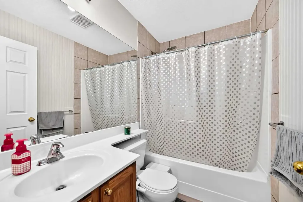 7230 Laguna Way NE Calgary AB T1Y 7B9