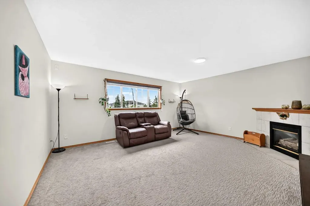 7230 Laguna Way NE Calgary AB T1Y 7B9