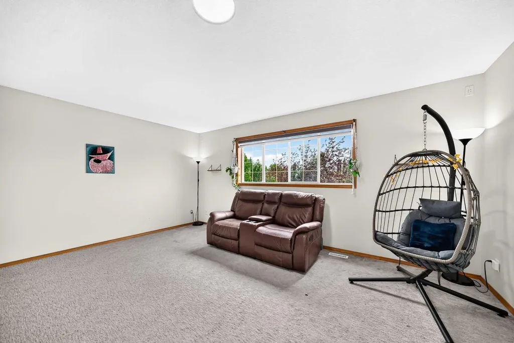 7230 Laguna Way NE Calgary AB T1Y 7B9