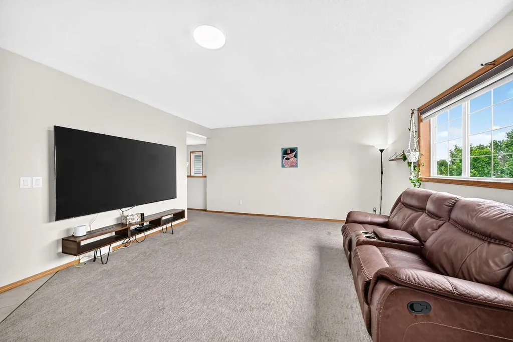 7230 Laguna Way NE Calgary AB T1Y 7B9