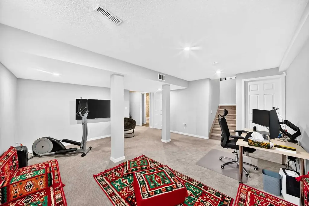 7230 Laguna Way NE Calgary AB T1Y 7B9