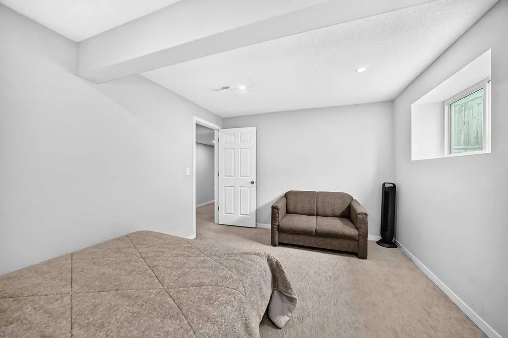 7230 Laguna Way NE Calgary AB T1Y 7B9