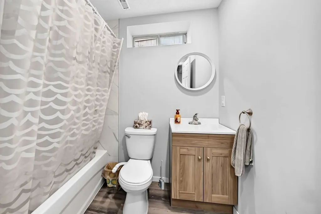 7230 Laguna Way NE Calgary AB T1Y 7B9
