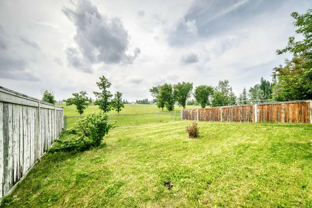 7230 Laguna Way NE Calgary AB T1Y 7B9