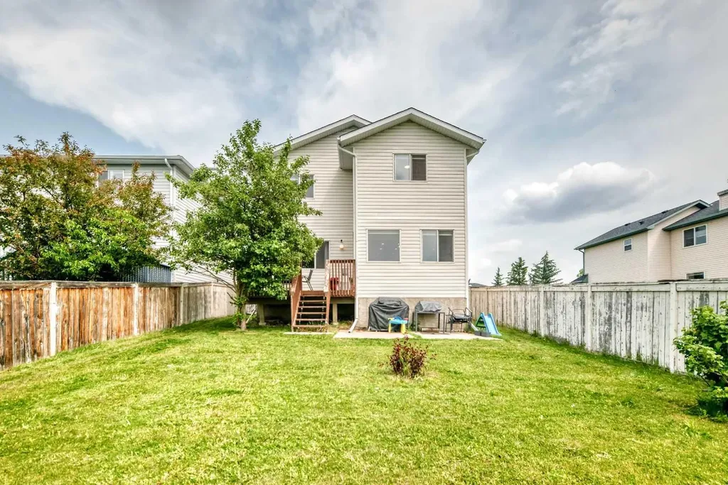 7230 Laguna Way NE Calgary AB T1Y 7B9