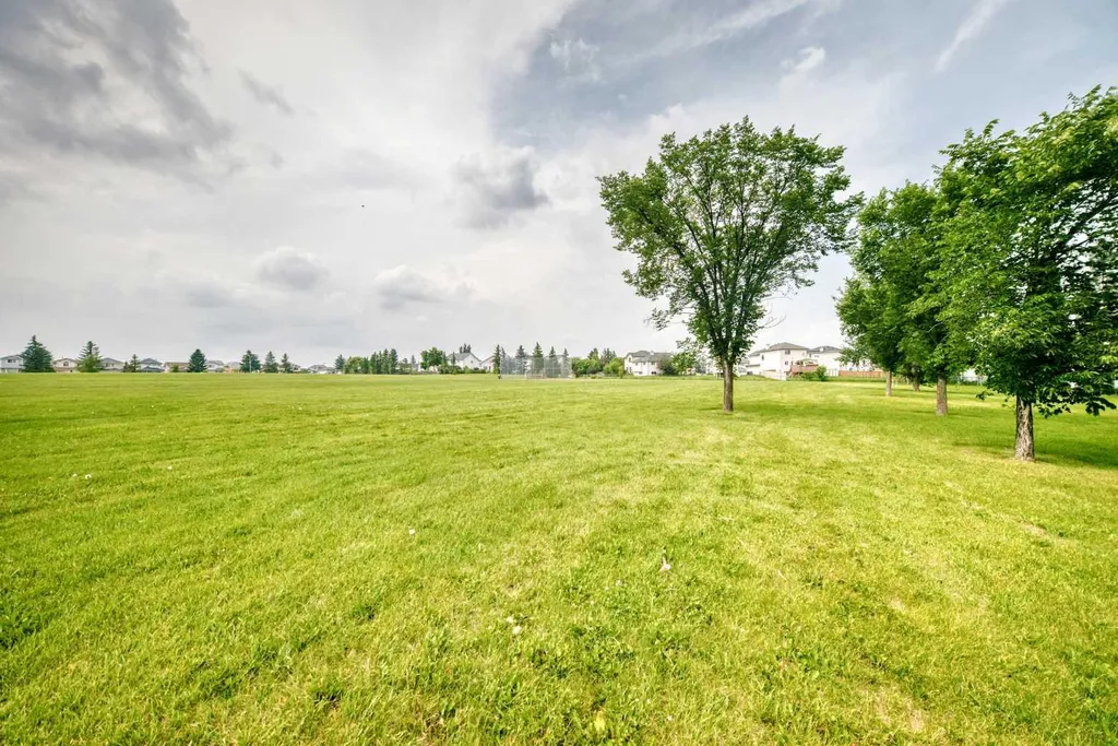 7230 Laguna Way NE Calgary AB T1Y 7B9