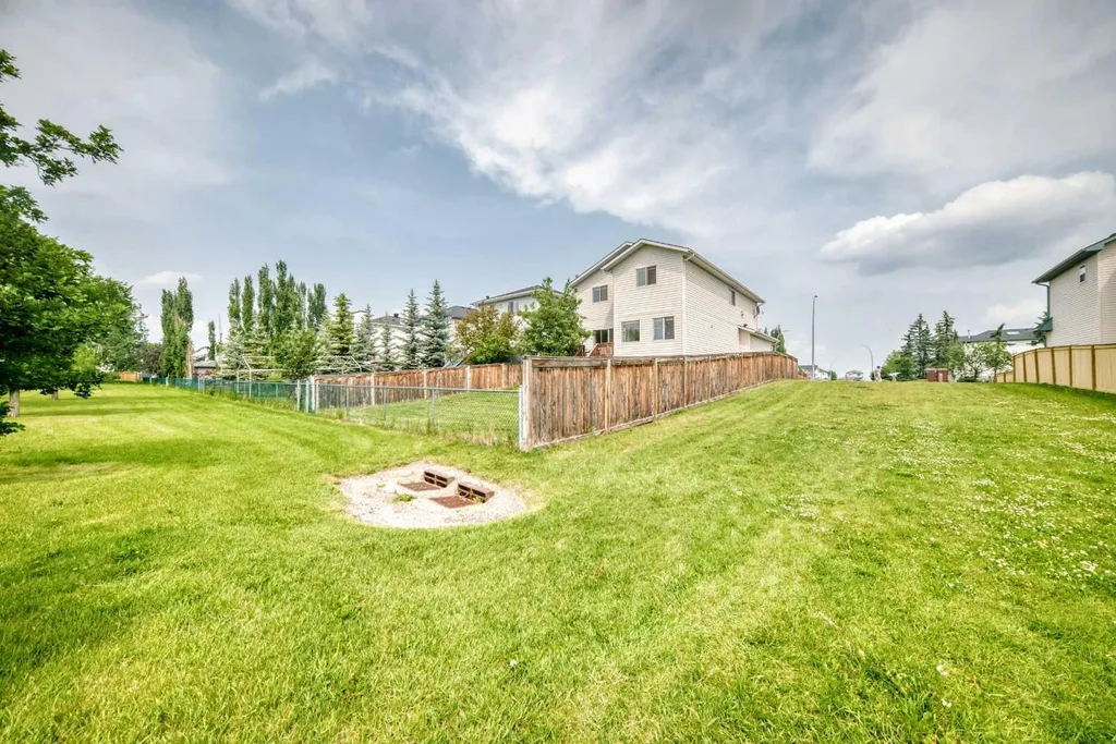 7230 Laguna Way NE Calgary AB T1Y 7B9