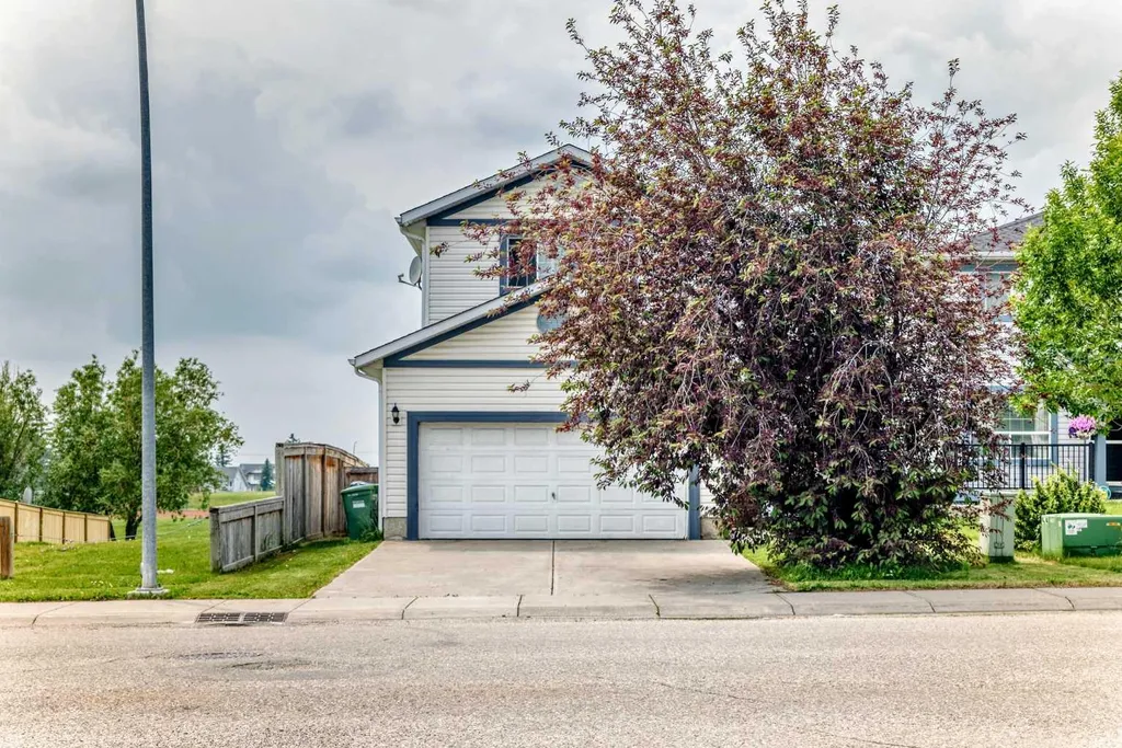 7230 Laguna Way NE Calgary AB T1Y 7B9