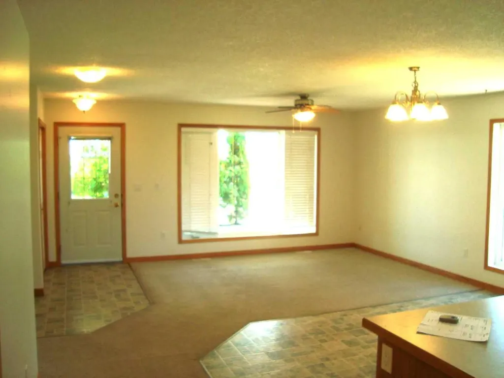 317 Railway Avenue Trochu AB T0M 2C0
