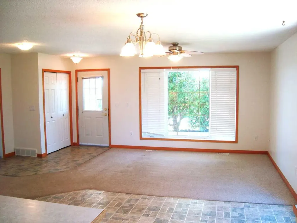 317 Railway Avenue Trochu AB T0M 2C0