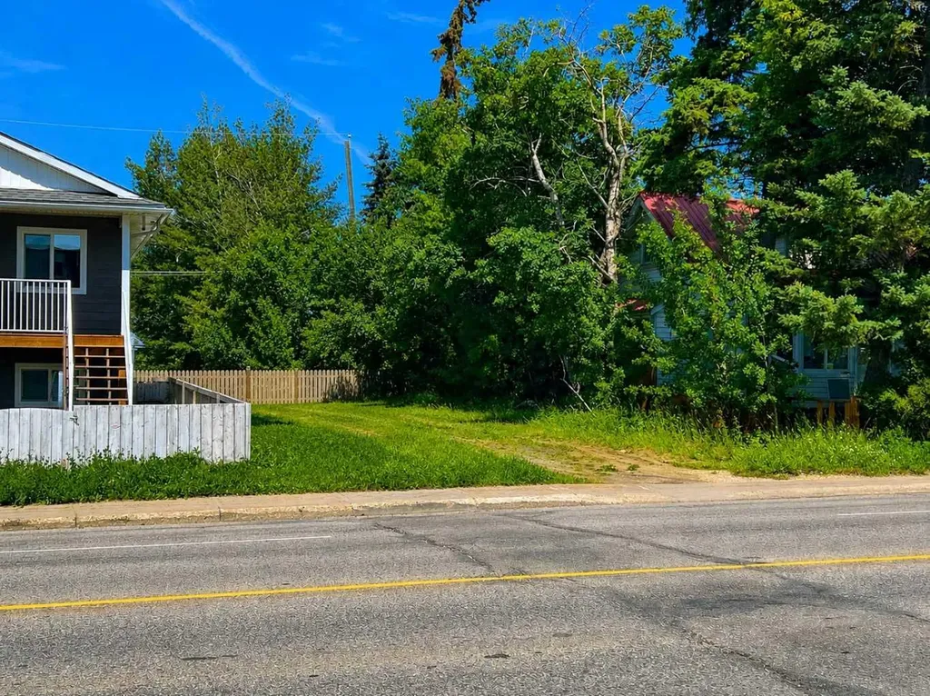 9810 108 Avenue Grande Prairie AB T8V 1N6