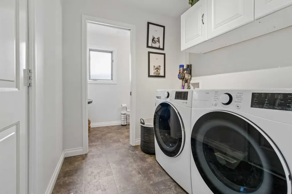 52 West Edge Road Cochrane AB T4C 1L1
