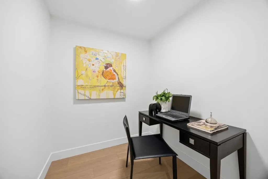 60 Strathcona Road SW Calgary AB T3H 1X5