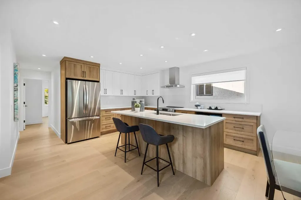60 Strathcona Road SW Calgary AB T3H 1X5