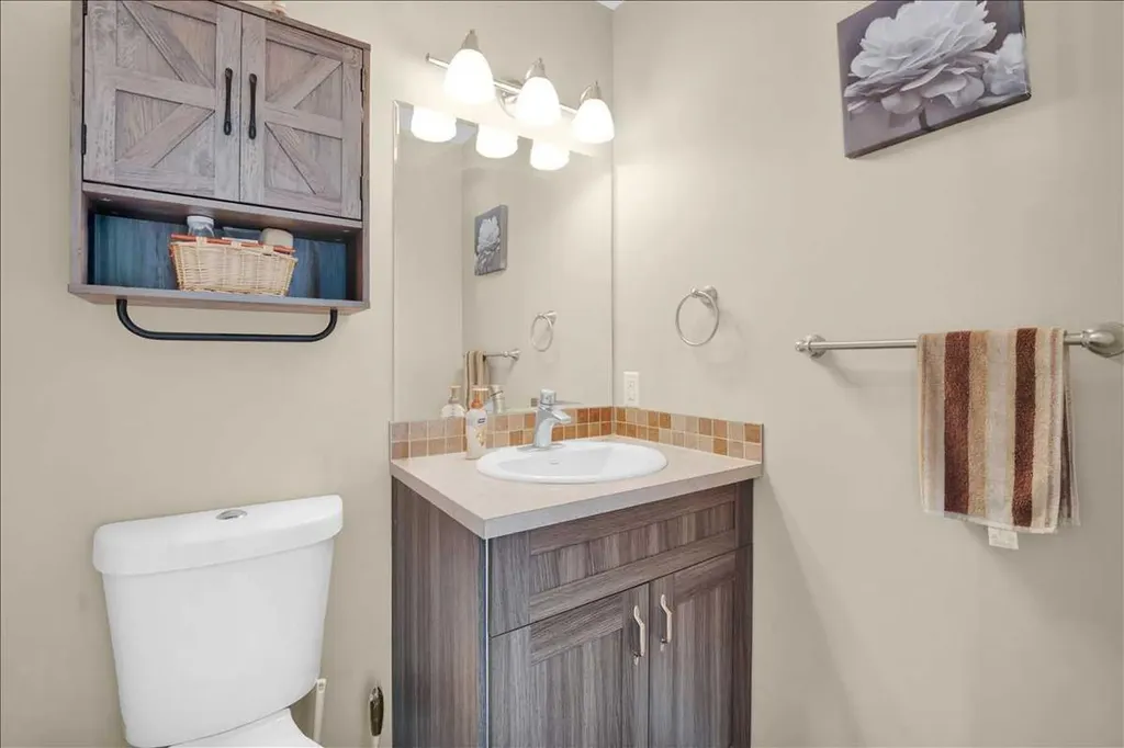 118 Meadowpark Drive Carstairs AB T0M 0N0