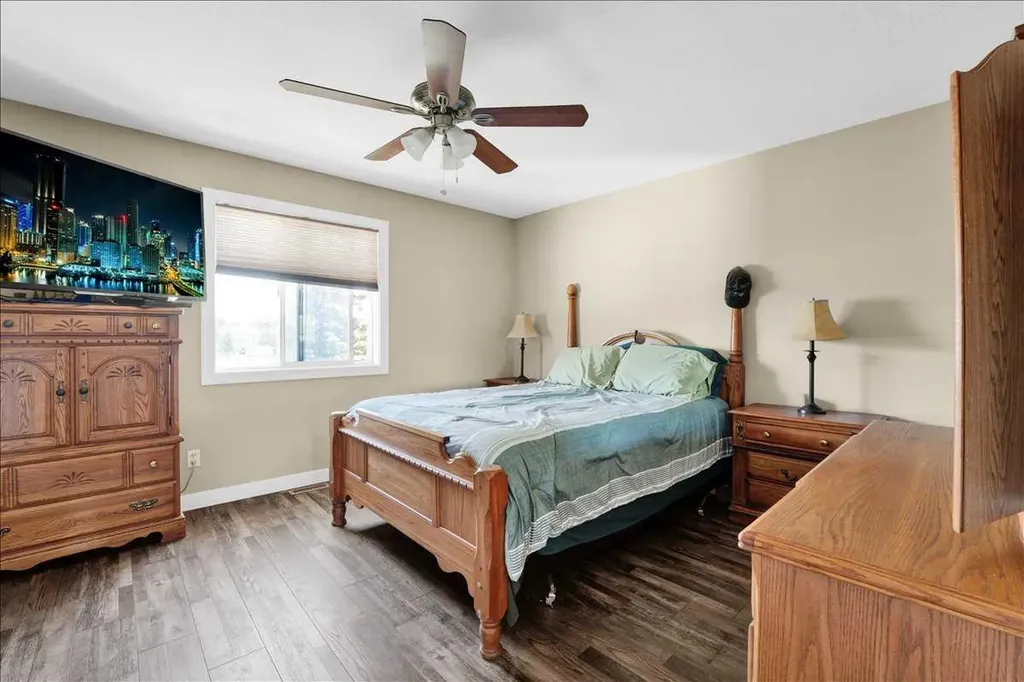118 Meadowpark Drive Carstairs AB T0M 0N0