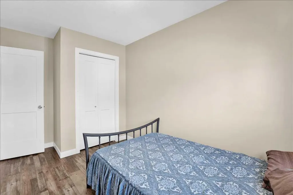 118 Meadowpark Drive Carstairs AB T0M 0N0