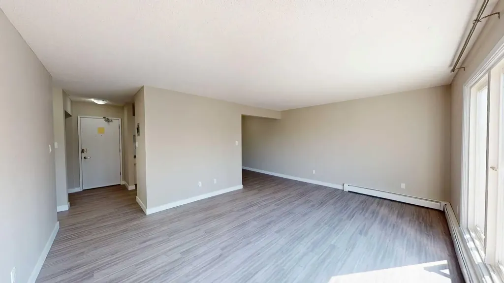 9807 108 Avenue Grande Prairie AB T8V1N5