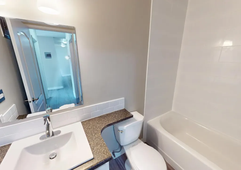 9807 108 Avenue Grande Prairie AB T8V1N5
