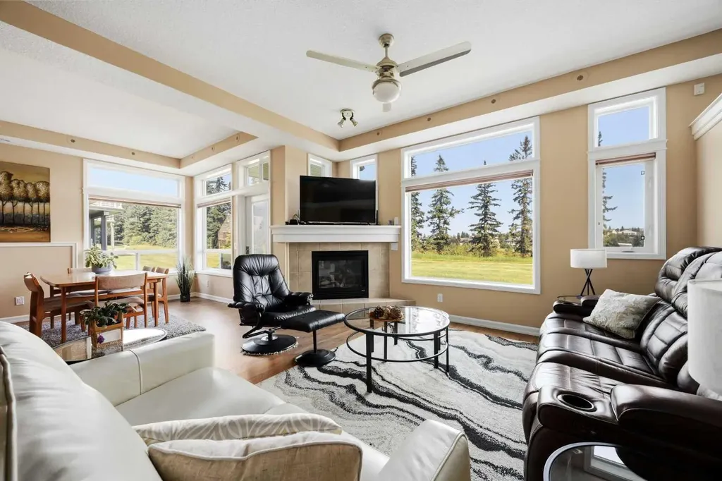 192 Crawford Drive Cochrane AB T4C 2G8
