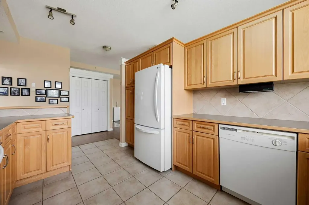 192 Crawford Drive Cochrane AB T4C 2G8