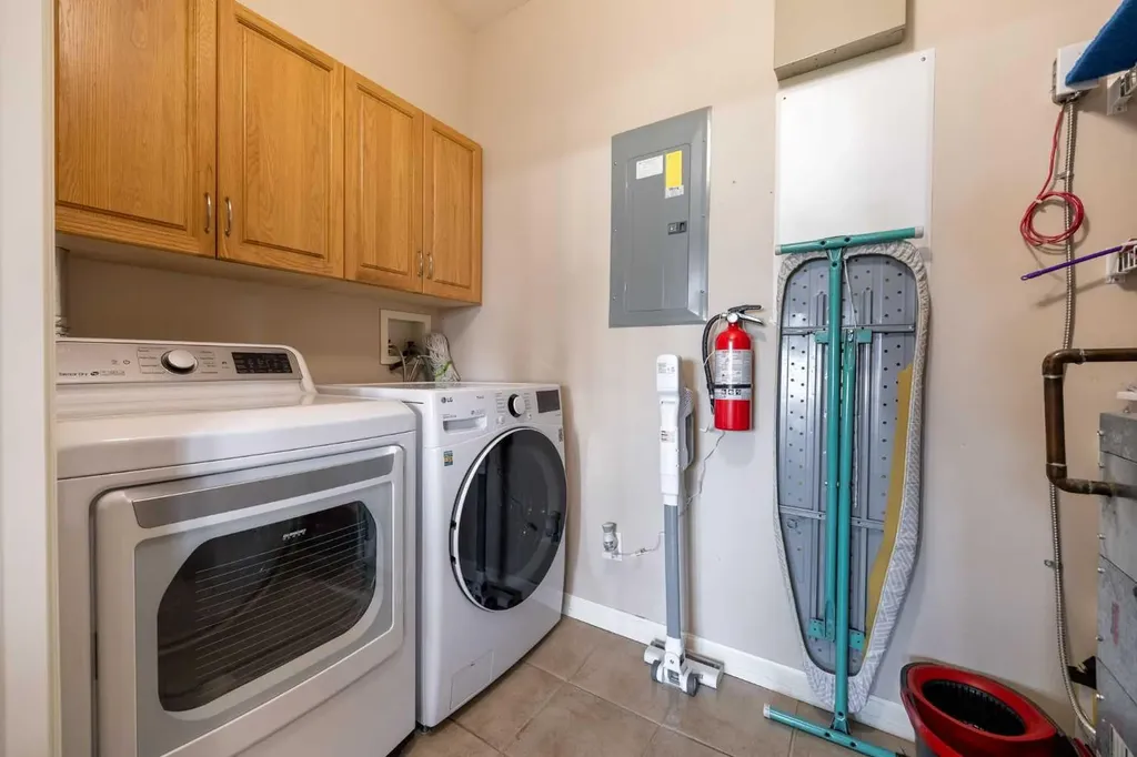 192 Crawford Drive Cochrane AB T4C 2G8