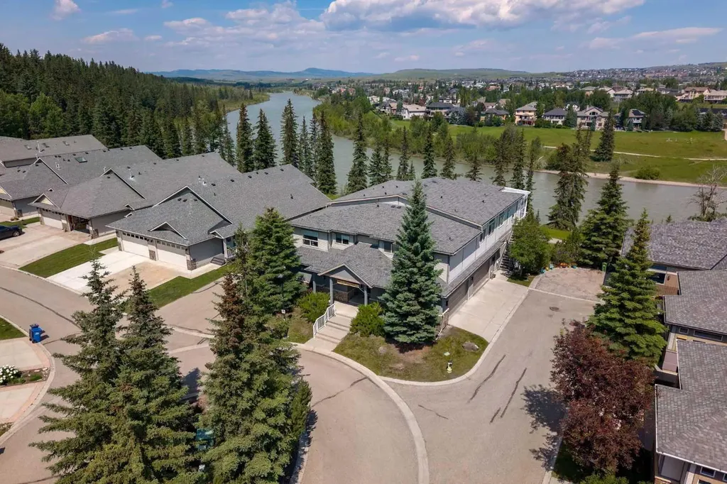 192 Crawford Drive Cochrane AB T4C 2G8