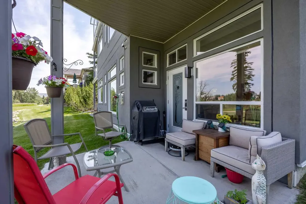 192 Crawford Drive Cochrane AB T4C 2G8