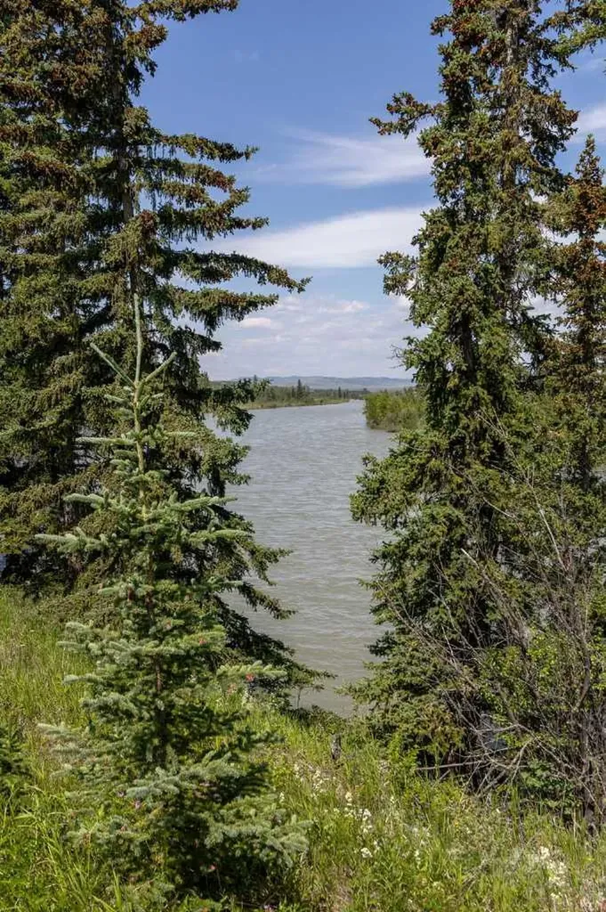 192 Crawford Drive Cochrane AB T4C 2G8